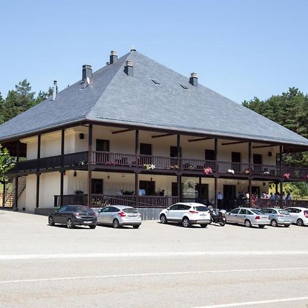 Albergue Pineiral Fonsagrada A Fonsagrada Exterior photo