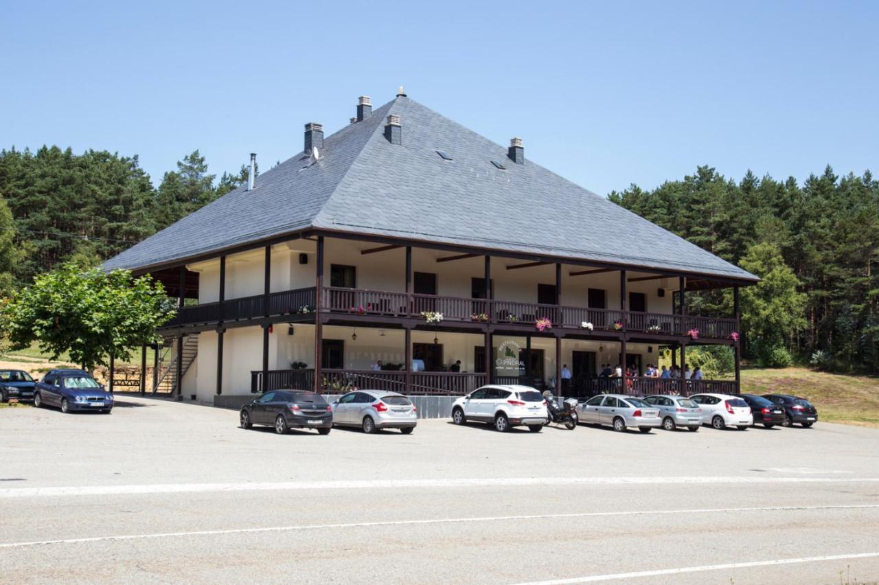 Albergue Pineiral Fonsagrada A Fonsagrada Exterior photo